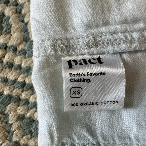 NWT -Pact- light wash wide leg chambray sailor pants- organic cotton sustainable - Picture 5 of 6